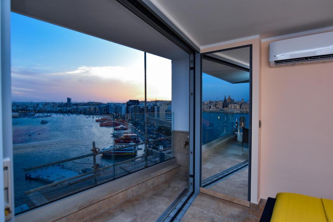 Unique Seafront Triplex Penthouse With Panoramic Bedroom & Rooftop Jacuzzi Overlooking Valletta Sliema Extérieur photo